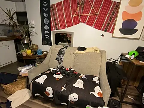 SalemStratton online show from 12.17.25