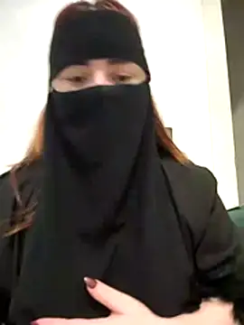 Snapshot of _Douna_-_ chatting on 11.01.25 Douna - online show from 11.01.25