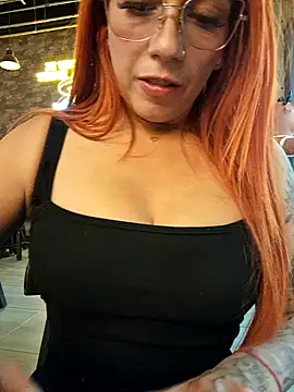 Snapshot of Alis_xxx chatting on 02.25.26 Alis xxx online show from 02.25.26