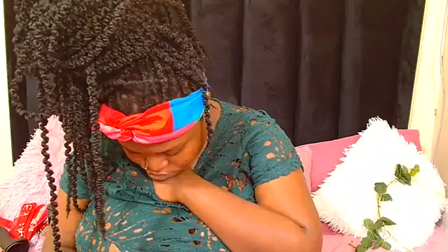 AmazingDarkDoll online show from 09.24.25