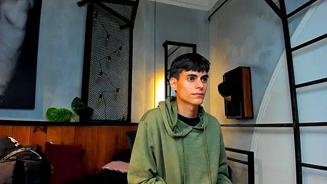 Dani mc1 online show from 10.14.25