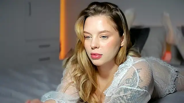 LilyFlamee online show from 03.03.26