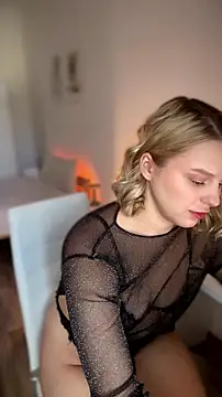 LilyFlamee online show from 07.08.26