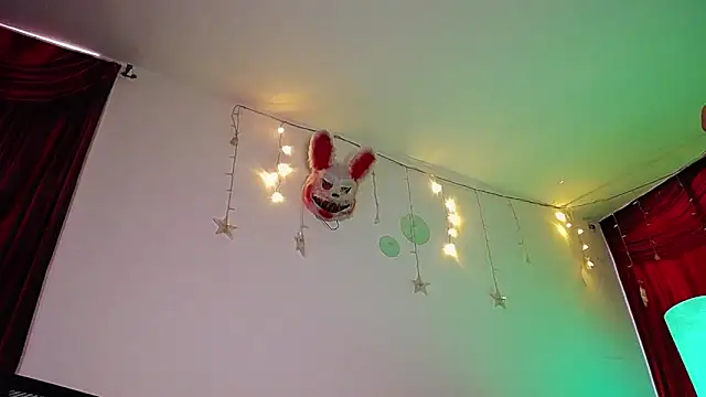 Noha Lux online show from 10.03.25