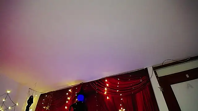 Noha Lux online show from 10.08.25