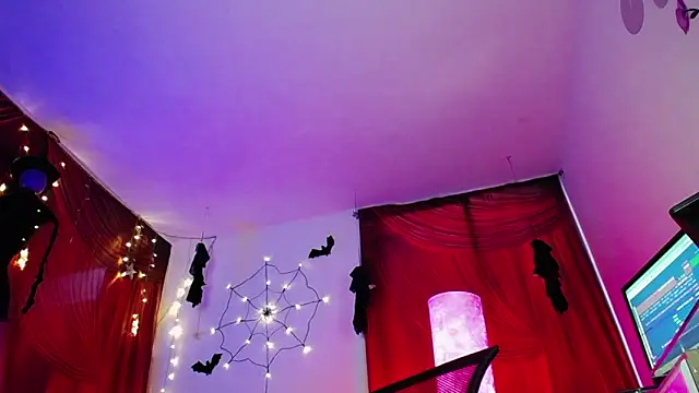 Noha Lux online show from 10.14.25