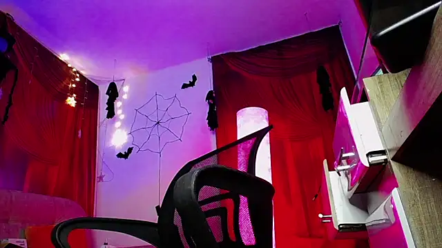 Noha Lux online show from 10.24.25