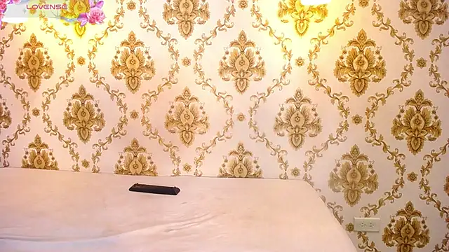 EMILYY WALKER online show from 10.01.25