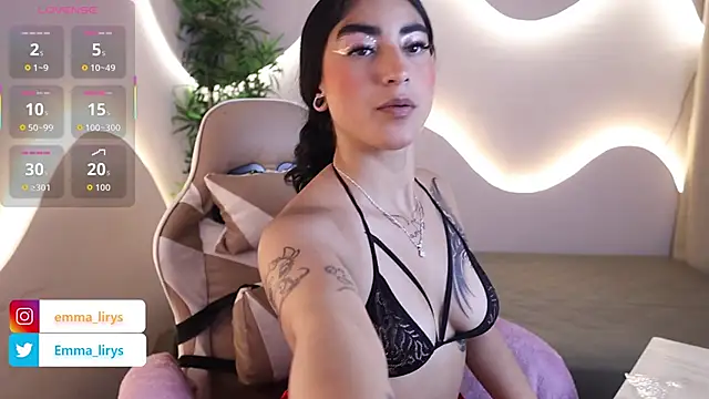 Emma and Issac online show from 11.12.25