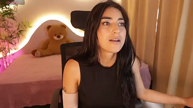 Emma and Issac online show from 04.17.26