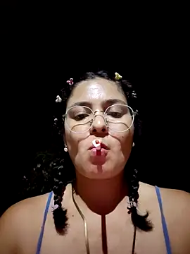 Snapshot of Lily-o chatting on 10.21.25 Lily-o online show from 10.21.25