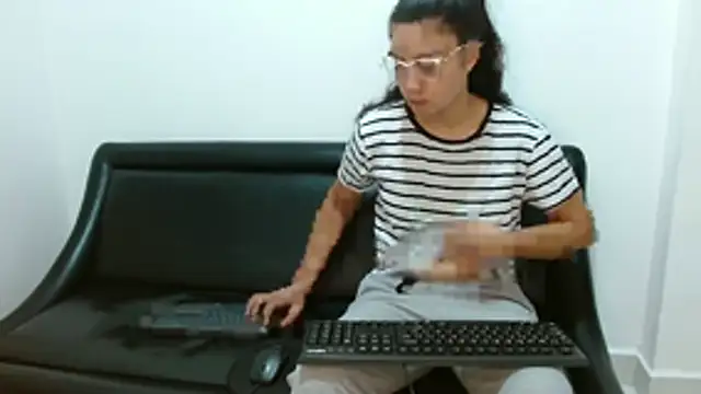 Snapshot of Arieeel_09 chatting on 10.17.25 Arieeel 09 online show from 10.17.25