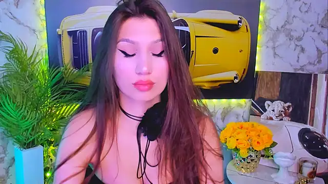 Mollyinyourmind online show from 10.18.25