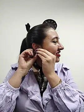 AMATISTA  16 online show from 10.20.25