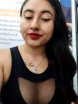 Snapshot of AMATISTA__16 chatting on 05.01.26 AMATISTA 16 online show from 05.01.26
