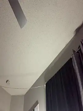 Snapshot of Triggerhappycj100 chatting on 11.05.25 Triggerhappycj100 online show from 11.05.25