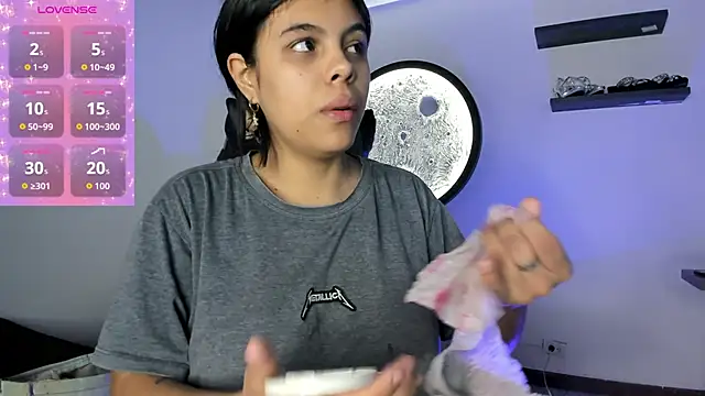 Aleja-02 online show from 09.23.25