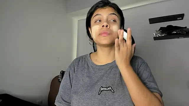 Aleja-02 online show from 09.29.25