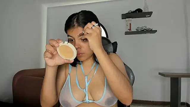 Aleja-02 online show from 10.08.25