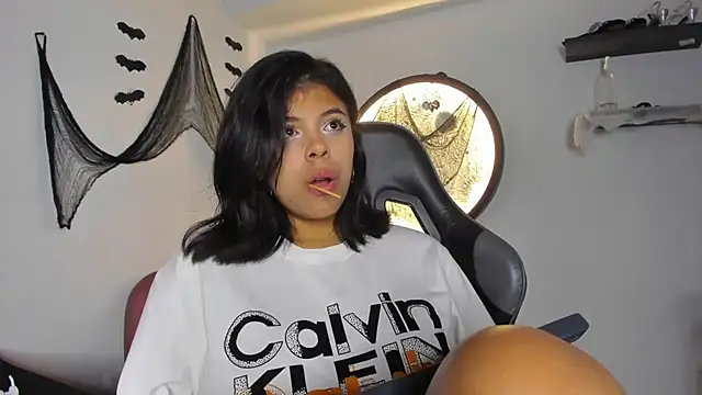 Aleja-02 online show from 11.02.25