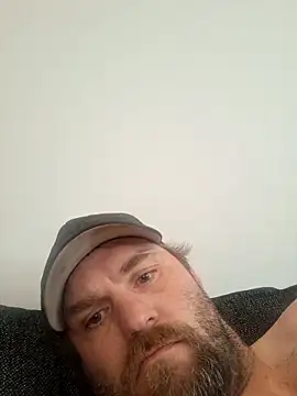 Snapshot of Bamse28 chatting on 09.28.25 Bamse28 online show from 09.28.25