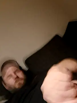 Snapshot of Bamse28 chatting on 11.27.25 Bamse28 online show from 11.27.25