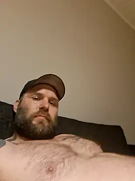 Snapshot of Bamse28 chatting on 11.28.25 Bamse28 online show from 11.28.25