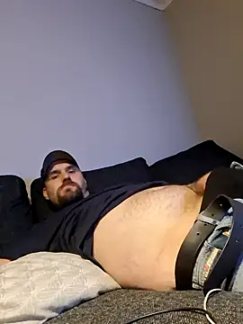 Snapshot of Bamse28 chatting on 11.29.25 Bamse28 online show from 11.29.25