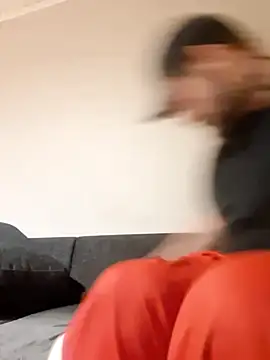 Snapshot of Bamse28 chatting on 12.21.25 Bamse28 online show from 12.21.25