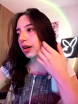 Snapshot of immisssilver chatting on 11.15.25 immisssilver online show from 11.15.25