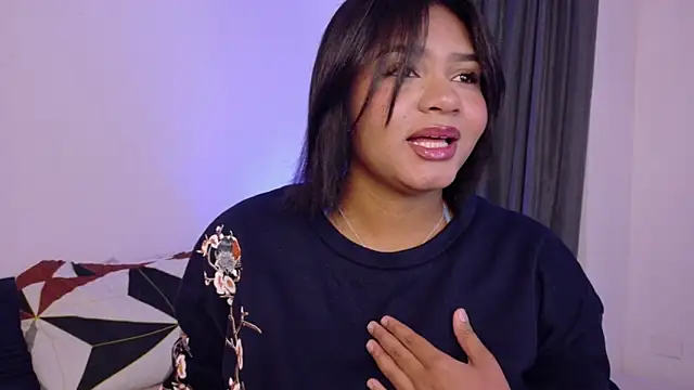 Snapshot of nudesketch1 chatting on 11.17.25 nudesketch1 online show from 11.17.25