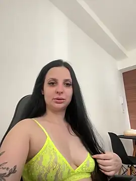 yumi-hot online show from 02.24.26