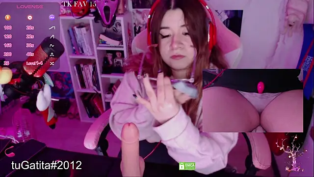 Pink girl0n online show from 11.29.25