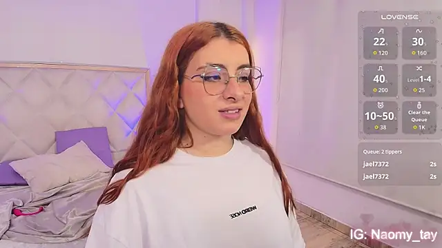 Naomy tay1 online show from 10.18.25