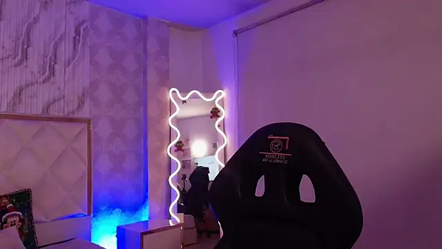 Naomy tay1 online show from 12.02.25