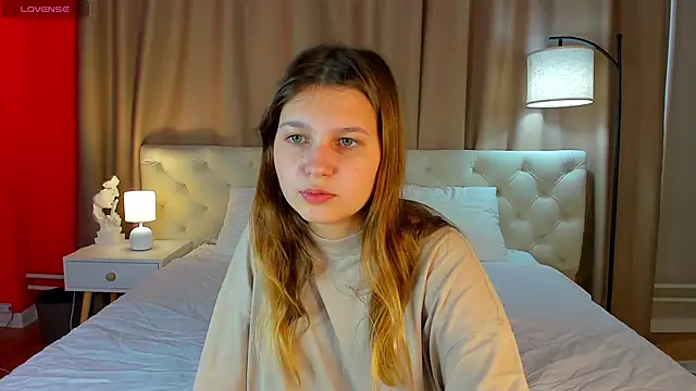 Elle Ellise online show from 09.21.25