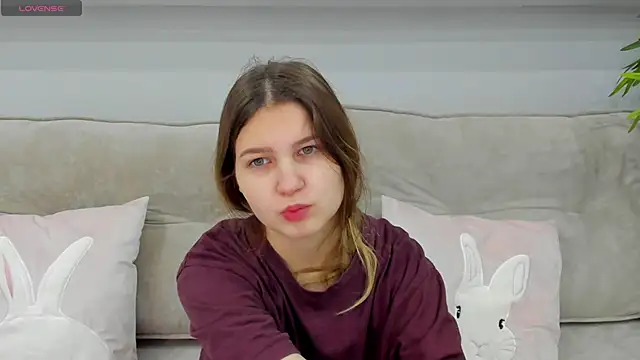 Elle Ellise online show from 10.10.25