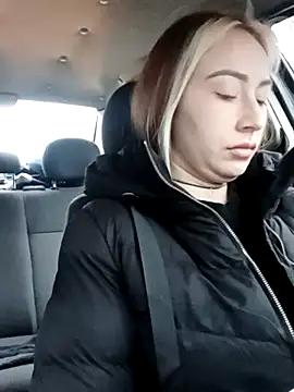 Reina Cummings online show from 11.19.25