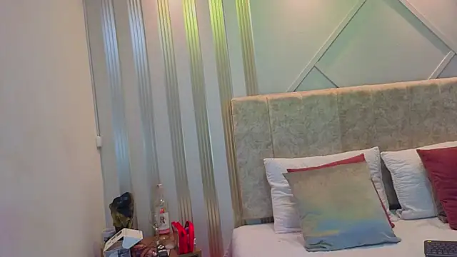 nami sweet  online show from 11.23.25