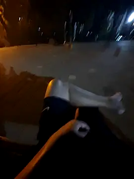 Snapshot of starvingo2002 chatting on 09.15.25 starvingo2002 online show from 09.15.25