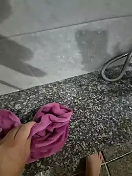 starvingo2002 online show from 11.26.25