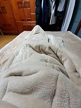 starvingo2002 online show from 12.02.25