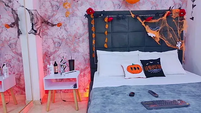 Angelique Angell online show from 11.02.25