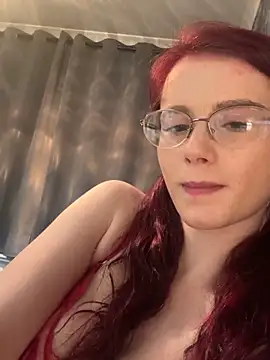 Snapshot of raen001 chatting on 01.31.26 raen001 online show from 01.31.26