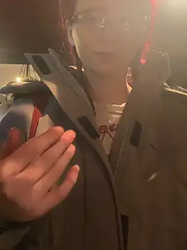 Snapshot of raen001 chatting on 02.06.26 raen001 online show from 02.06.26