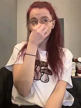 Snapshot of raen001 chatting on 02.11.26 raen001 online show from 02.11.26