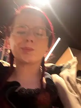 Snapshot of raen001 chatting on 03.03.26 raen001 online show from 03.03.26