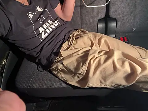 Snapshot of CAMEL1913 chatting on 09.19.25 CAMEL1913 online show from 09.19.25