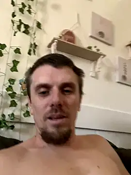 Snapshot of alwayshorny90 chatting on 11.08.25 alwayshorny90 online show from 11.08.25