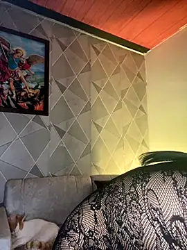 Alisse taylor2 online show from 10.10.25